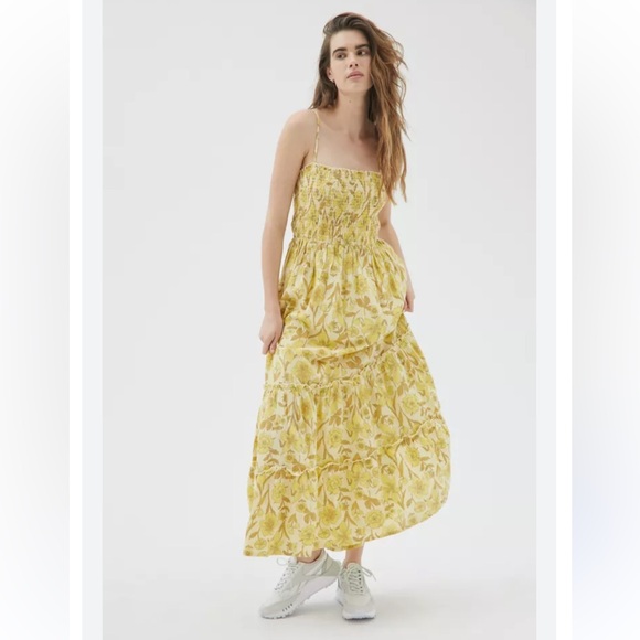 Urban Outfitters Athena smocked midi dress - Picture 1 of 8